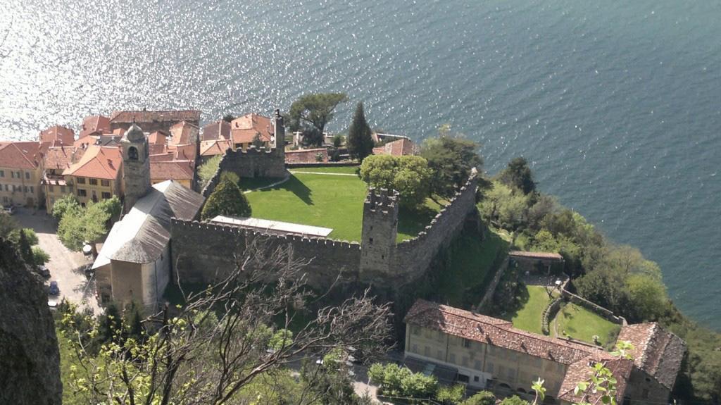 德尔维奥Al Castello公寓 外观 照片
